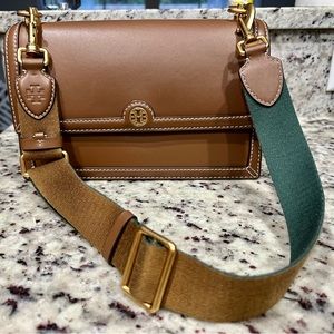 Tory Burch Handbag and Wallet set! EUC!